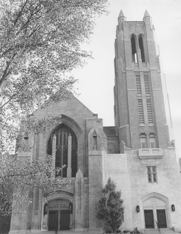 Entrance to First Baptist Church