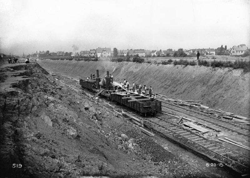 Cutting the Trench, 1915